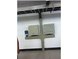 1463730947399469.jpg 大連亮甲店一級加壓泵站現場控制箱.jpg